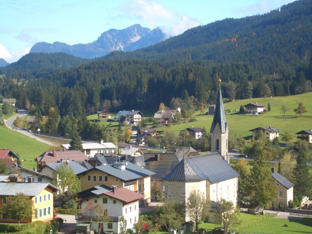 Haus Ortner Διαμέρισμα Russbach am Pass Gschutt Εξωτερικό φωτογραφία